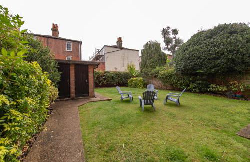 Solent Court - Photo 7