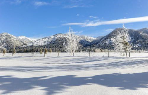 The Barn at Dancing Deer Ranch in Bedford - Photo 44