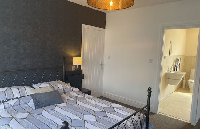 6 Bed-sleeps 12-hot Tub-free Parking-pet Friendly - Photo 5