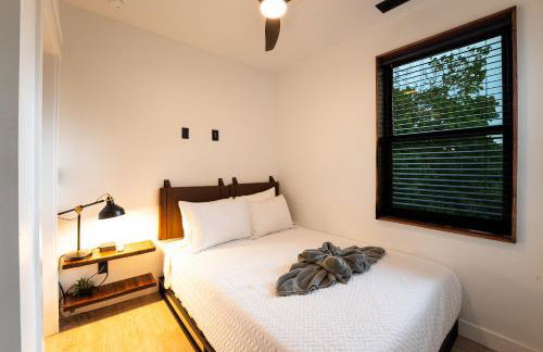 Artisan Oasis-hot Tub Fire Pit 8bd Whole House - Photo 29