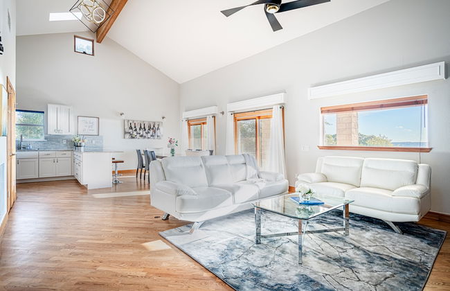 Lavish Lake Getaway - Foto 19