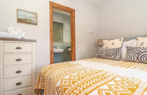 Swallows Nest - Photo 16