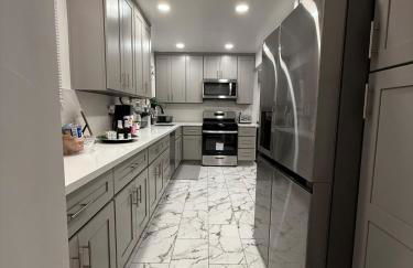 Modern2BR Home SoFi LAX Parking Fast WiFi - Foto 9