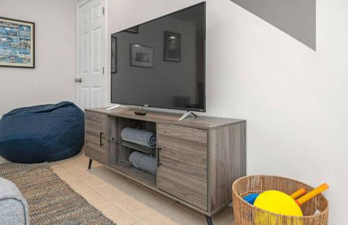 Family Retreat in Birmingham, 7BR 4BA - Photo 43