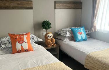 NEW 2025 Modern 3Bedrooms Lodge Walk to Beach - Foto 6
