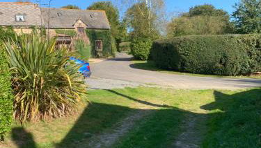 Two Cottages in Beautiful Brittany 5 Bedrooms Sleeps 10 Pets Welcome Heated Swimming Pool Free Wifi - Foto 4