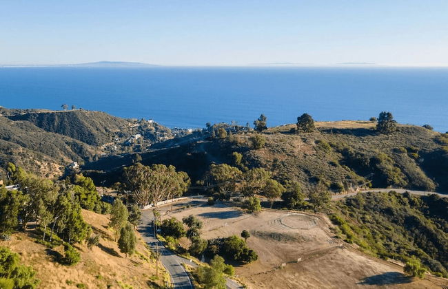 Castlewood by Avantstay Malibu Cliffside + View - Photo 41