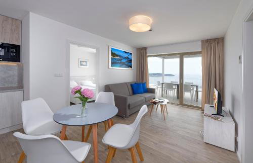 Zlatni Zalaz,Apartments,Supetarska Draga - Foto 14