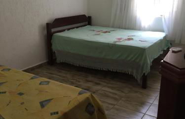 Praia das Cigarras São Sebastião a 50 metros da praia - Wi-Fi - 500 Mega - Foto 20