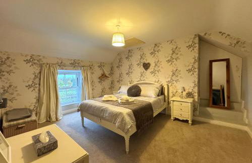 Holly Tree Cottage - Photo 13