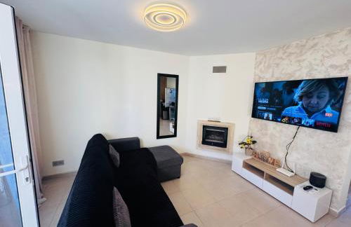 Calpe Casa adosada entorno playa y montaña tranquilidad relax jacuzzi piscina wifi aire jardin barbacoa y parking - Foto 25