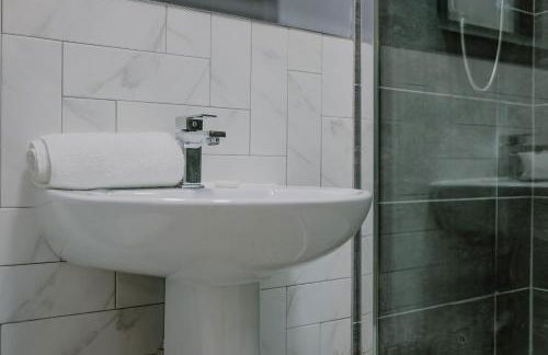 One Bedroom Apartments in Gloucester road north - Foto 53