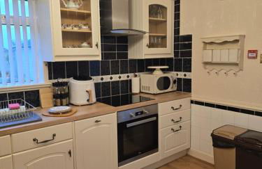 The Old Tramhouse Self Catering Traditional Charming Apartments Located In The Heart Of Historic Stirling For Short-Long Stays In Stirling For Tourism & Events & Contractor Base Stays For Central Belt Area & Open To Book All Year Round - Photo 59