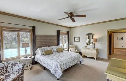 Landover Lodge by Avantstay Waterfront + Dock - Foto 12