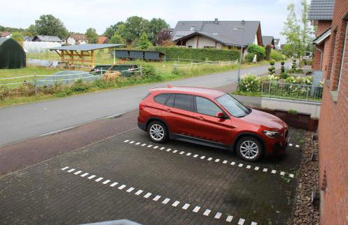 Großzügiges Erdgeschoßapartment mit Balkon und eigenen kostenlosen Parkplatz - Foto 24