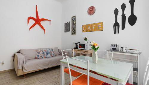 La First Ludy - Photo 2