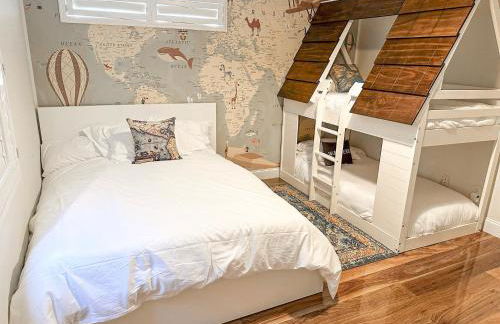 Buddha Gem, Central 6 Bed Room Luxury Home with Pool Hot Tub Game Room and much more - Foto 26