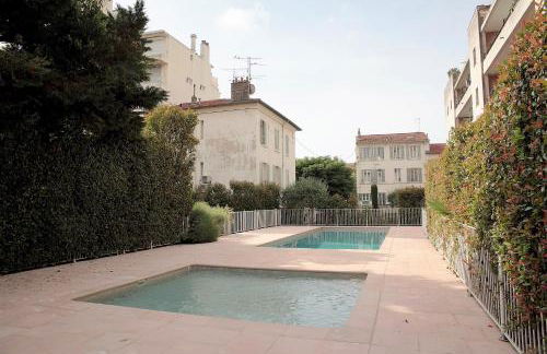 T2 proche de la gare, à 10 minutes à pieds de la Croisette, piscine & parking dans résidence de haut standing - Foto 4