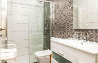 Amazing Apartment with aFun and Friendly Atmosphere - Photo 13