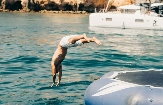 Paseo en barco por Lagos + Trampolín acuático - Foto 1