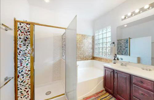 NEW! Stunning Peaceful Peoria Home - Very Close to Sports Complex - Foto 11