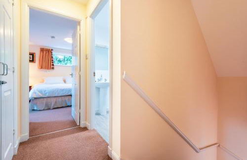 Pink Spa Nest - Photo 9