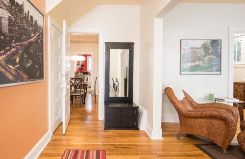 Peaceful Oasis, Walking Distance to Mpls Lakes - Foto 1