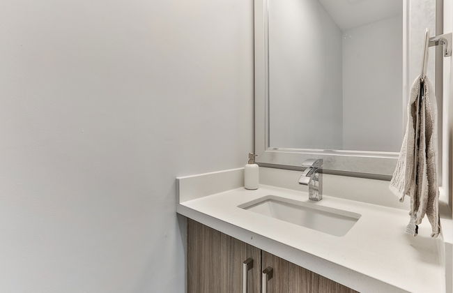 QuickStay - Classy 5brm House in Vaughan - Foto 39