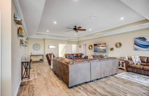 Spacious Home With Heated Pool! Sleeps 15! Billiard table! - Foto 9