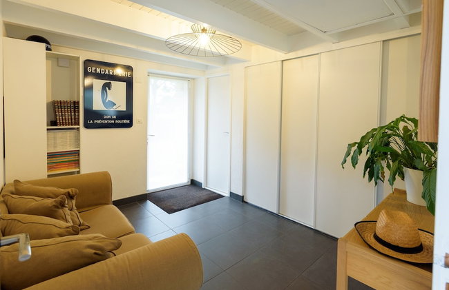 Peaceful Holiday Home in Plouguin With Indoor Pool - Foto 7