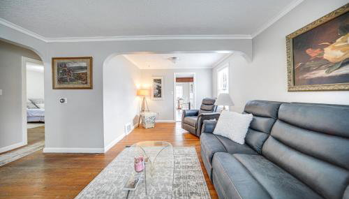 Walk to Lake Erie and Beach Access Home with Deck! - Foto 5