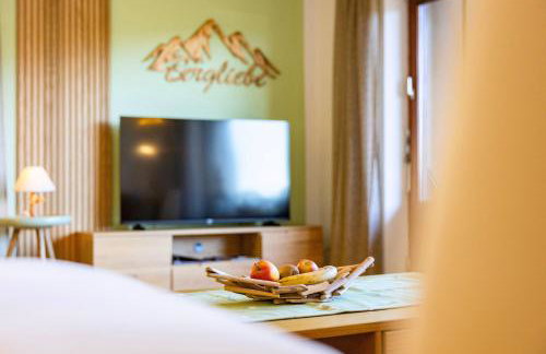 FeWo Armonie im Allgäu - Tischfußball & Dart, großer Südbalkon, gratis Erlebnisse mit Königscard - Foto 7