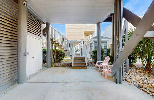 The Coral Stilt - Photo 23