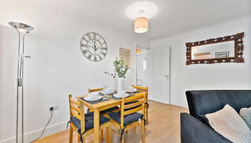 Winter Sale! Modern 2 Bed Flat in Warwick -Parking - Foto 5