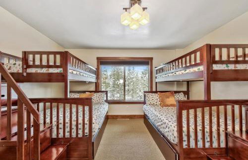 LX33 Lake Tahoe Villa with Gameroom Hot tub Sauna - Foto 28