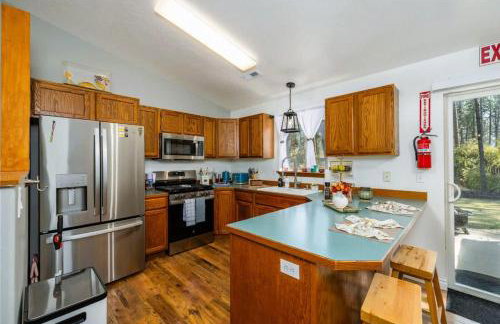 Comfy CDA Family Home with Fire Pit and Huge Yard - Foto 15