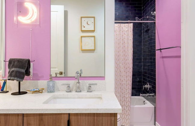 Hot Tub Time Machine Clubhouse DT 6 Min Drive - Photo 37