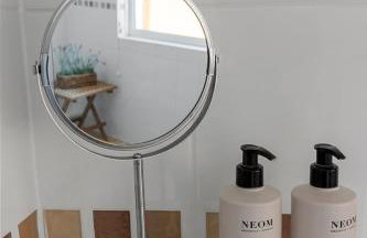 Springfield Deer View -No Commercial Sign written Vehicles,Private Hot Tub , 2 Dogs Max,Fishing Nearby & Communal Swimming Pool ,Pool open April to September - Foto 41