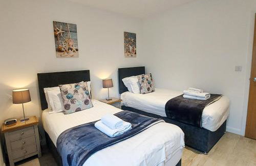 Meadow View Apartments are 2 and 3 bedroomed with private parking - Foto 62