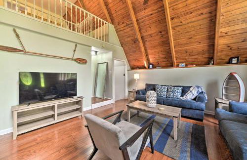 A-Frame Cabin with Hot Tub, Walk to Kentucky Lake! - Foto 4