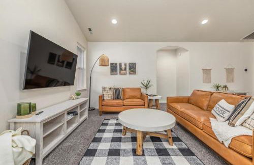 Modern Luxurious 4-bedroom Centrally located home - Foto 5