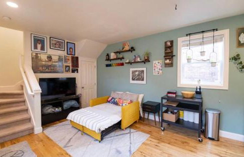 Adorable Cozy House with Parking and Loft! - Foto 21