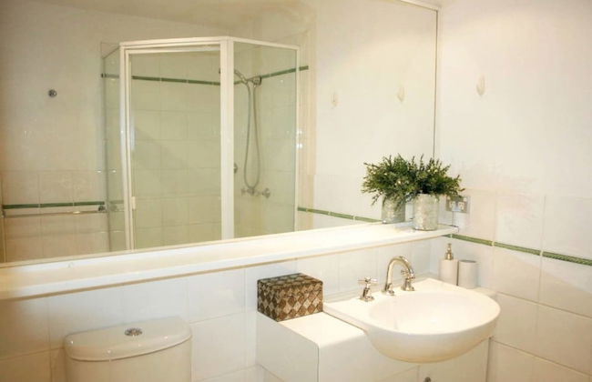 2BR Beautiful River Retreat Pool Wine Gym Netflix - Foto 19