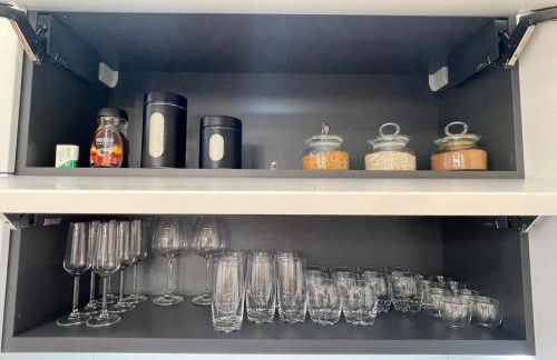 NICE and MODERN FLAT NEAR AIRPORT - Foto 3