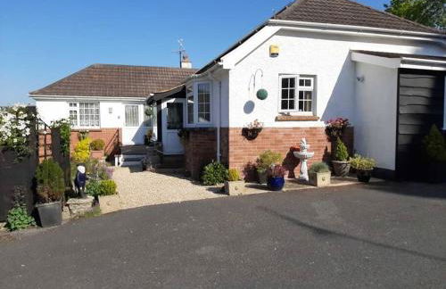 Private apartment, parking, sea and country views - Photo 9