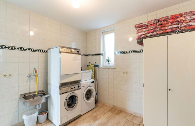 Inviting Villa in Panningen - Photo 25