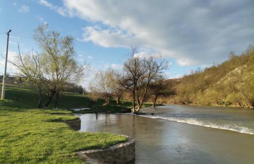 Riverside house with pool jacuzzi and sauna in Croatia - Foto 12