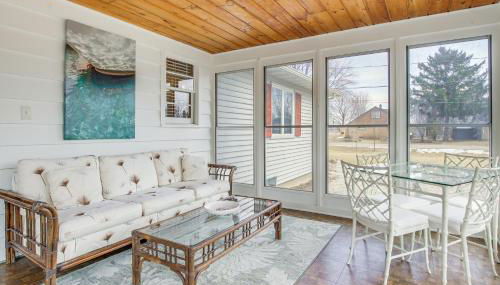 half Mi to Boat Launch Family Getaway in Menasha! - Foto 2