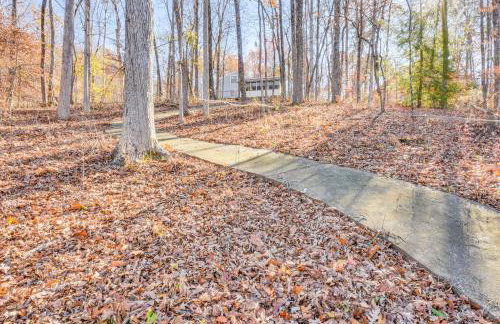 Lakefront Gem with Games in Westminster! - Foto 27