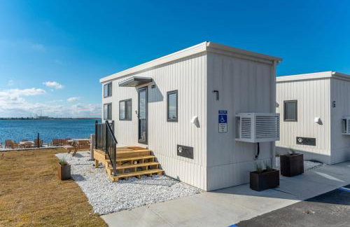 Luxury Waterfront Cabin 7 - Foto 22